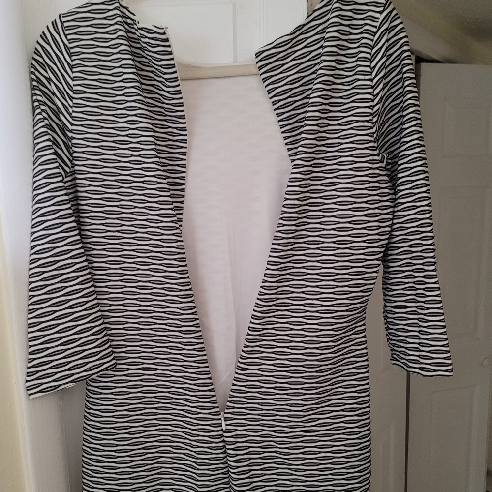 Calvin Klein dress, size 6 - Picture 6 of 8